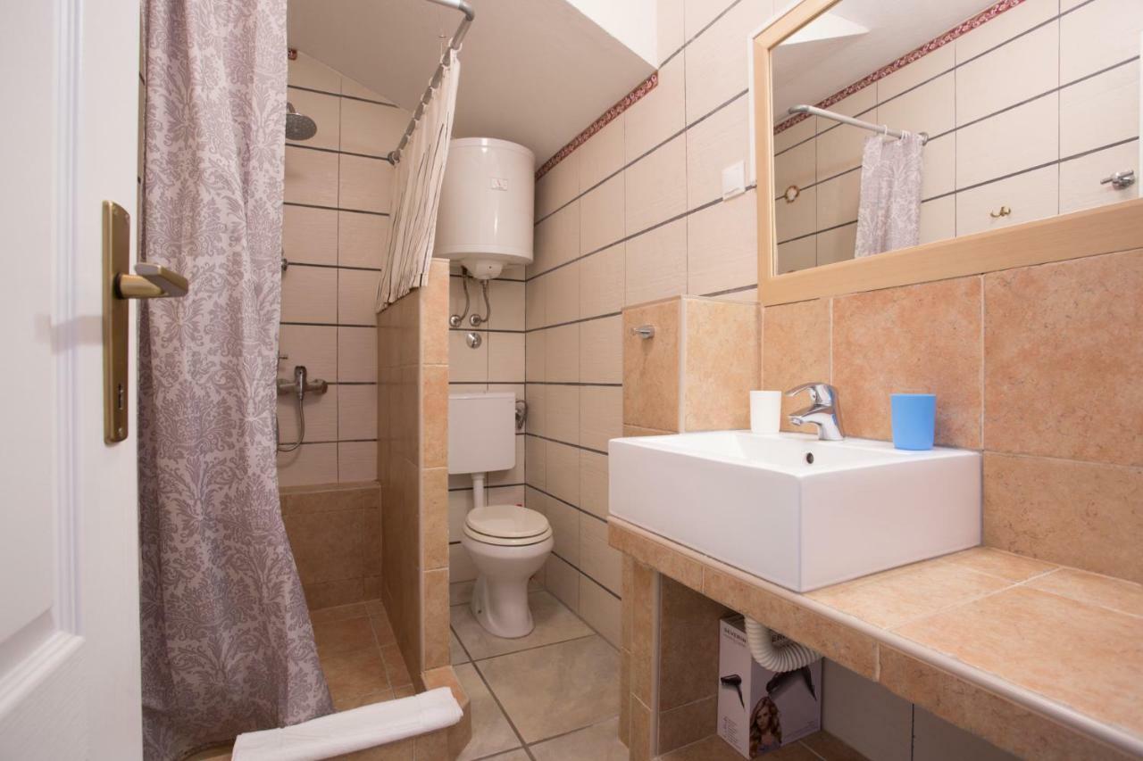 Apartments Villa Anna Baška Dış mekan fotoğraf